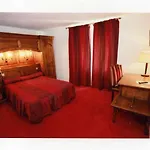 Le Renaissance 3* Aurillac