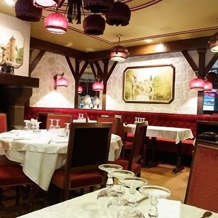 Le Renaissance Otel Aurillac