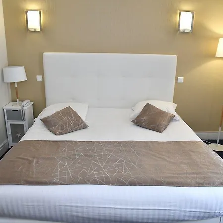 Le Renaissance 3*