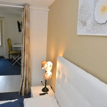 Le Renaissance Otel Aurillac