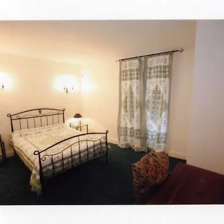 Le Renaissance 3* Aurillac