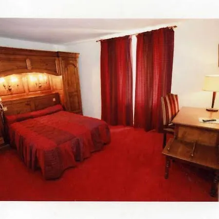 Le Renaissance 3* Aurillac