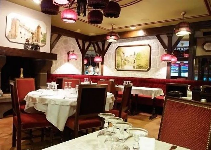 Le Renaissance Hotel Aurillac