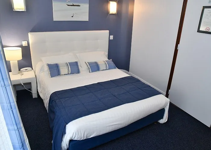 Le Renaissance Otel Aurillac