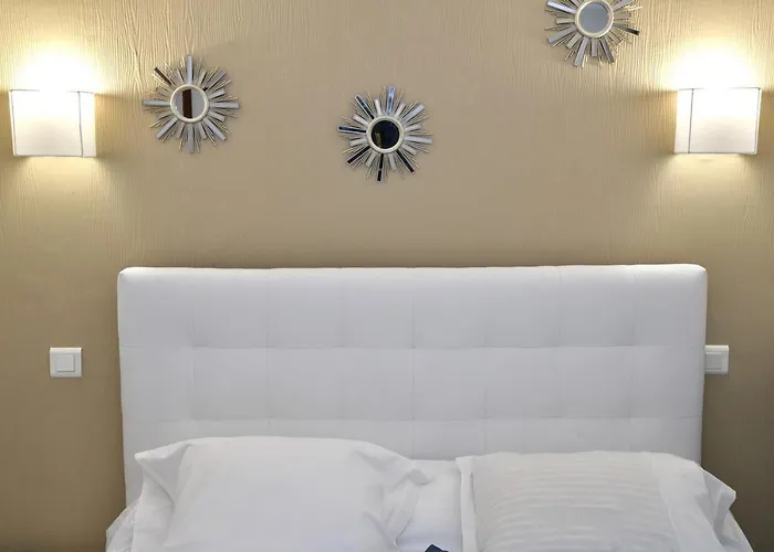 Le Renaissance 3* Aurillac